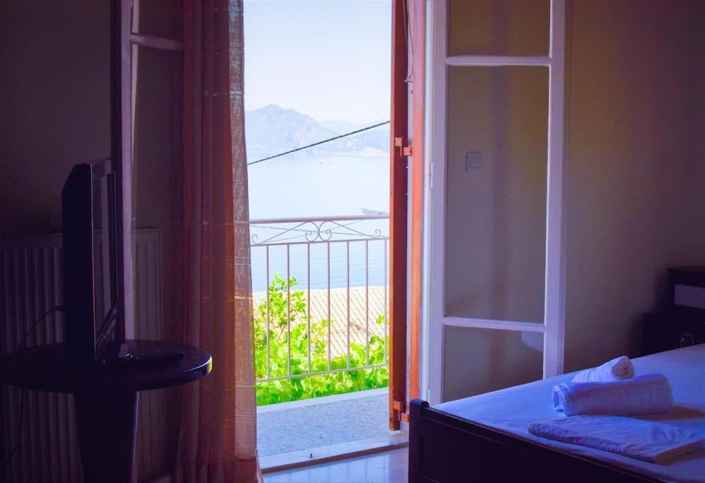 Kiki'S Beautiful House On Famous Village Pentátion エクステリア 写真